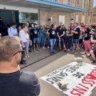 Ordeig va saludar pagesos concentrats fora de la reunió de Vic. - ACN