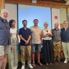 La guanyadora i els finalistes, amb els membres del jurat del certamen. - MUSEU HIDROELÈCTRIC DE CAPDELLA