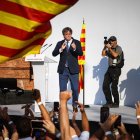 Carles Puigdemont fent un discurs a Arc de Triomf en el seu retorn a Barcelona fa un any. - ACN