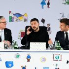 Volodímir Zelenski parla per telèfon entre Keir Starmer i Emmanuel Macron. - ACN