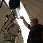 El telescopi Zeiss prenent fotografies al sol a l'Observatori de l'Ebre.