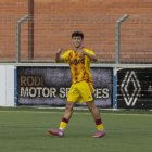 Jorge Revert celebra el gol que va marcar dimecres a Mollerussa. - LLEIDA CF