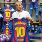 Lamine ha heretat el mític ‘10’ de Leo Messi. - EUROPA PRESS