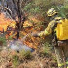 Bombers treballen en l’extinció d’un incendi a les proximitats de La Alberca (Salamanca). - GUÀRDIA CIVIL