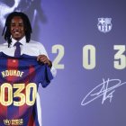 Jules Kounde, ahir durant la seua presentació. - EFE