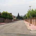 Una de les urbanitzacions on s’ha donat de baixa l’aigua de reg. - AMADO FORROLLA