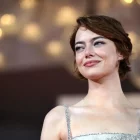 L’actriu Emma Stone va presentar a Venècia la pel·lícula ‘Bugonia’. - EFE