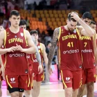 Jugadors d’Espanya, abatuts després de la derrota. - EFE