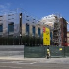 Façana vidrada i d’aspecte metàl·lic per a l’estació de busos - GERARD HOYAS