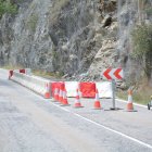 La carretera, ja aclarida i amb pas alternatiu. - EDGAR ALDANA