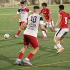 Una jugada del partit d’ahir entre el Linyola i el Balaguer. - J.B.