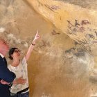 El subdelegat va visitar l’art rupestre de la Roca dels Moros. - SUBDELEGACIÓ