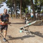 Una vintena de gossos van participar en l’exhibició d’obediència canina. - LAIA PEDRÓS