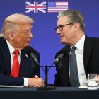 Trump i Starmer mostren la seua bona relació durant la reunió amb la premsa. - EUROPA PRESS