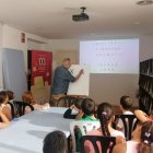 Un dels tallers d’il·lustració que s’ha celebrat aquesta setmana. - RÀDIO BALAGUER
