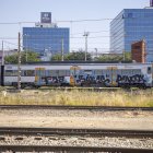 El tren de Rodalies que va quedar aturat a la sortida de Lleida. - XARXA X
