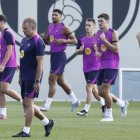 Hansi Flick, ahir durant la sessió d’entrenament.; Array
