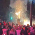 El correfoc va il·luminar la ciutat ahir a la nit.