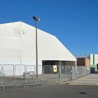 La segona carpa que la Fira ha instal·lat per a Municipàlia i Agrobiotech i, al fons, el nou pavelló desmuntable. - JORDI ECHEVARRIA