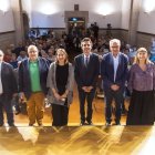 Ponents i responsables del Sant Miquel de les Lletres, ahir abans del debat en un IEI a vessar. - JORDI ECHEVARRIA