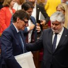 Salvador Illa i Albert Batet conversen al Parlament de Catalunya. - ACN