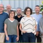 Maria Àngels Balsells, al centre, envoltada per tots els integrants de la seua candidatura. - BALSELLSRECTORA.CAT