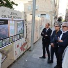 Visita del secretari d’Estat de Cultura- L’alcalde, Fèlix Larrosa, va plantejar ahir al secretari d’Estat de Cultura, Jordi Martí, que el Govern central col·labori en la preservació de patrimoni. Van visitar el Museu Morera i el solar de les termes romanes de Remolins. - AMADO FORROLLA