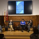 Montse Castellà, a l’Espai Orfeó- La cantant Montse Castellà va oferir ahir el segon concert del cicle <i>Música i Poesia</i> de la setmana literària amb un homenatge a la cantautora Joan Baez. - SANTI IGLESIAS