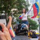 María Corina Machado intervé en ple carrer en un acte per sorpresa el 9 de gener a Caracas. - JIMMY VILLALTA / EUROPA PRESS / CONTACTOPHOTO