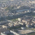 Imatge d’arxiu d’una vista aèria de Lleida on es veuen zones de Cappont, el Centre Històric, Clot, Zona Alta, Noguerola i Balàfia. - ÒSCAR MIRÓN