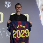 De Jong va firmar ahir la renovació fins al 2029. - AFP7