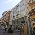 Imatge d’un edifici de Cardenal Remolins els habitatges del qual són d’ús turístic. - SEGRE
