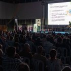 Espai per resoldre dubtes. Els promotors del projecte van dedicar la part final de l’acte a respondre les preguntes i aclarir els dubtes plantejats pel públic. - PAU PASCUAL