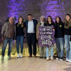 ‘Ets la Pera’ premia el Vila-sana. La DOP Pera de Lleida va premiar el Vila-sana amb la distinció ‘Ets la Pera’, en un acte que va tenir lloc dijous passat a la nit a Térmens. - CLATA LIÁÑEZ