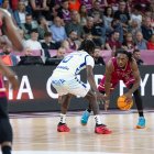 Una acción del partido en el Barris Nord.