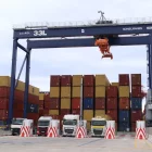 Molta mercaderia de Lleida surt pel port de Barcelona. - ACN