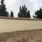 Part de la teulada del cementiri ja renovada. - AJUNTAMENT DE SANT GUIM DE LA PLANA