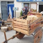 Els carrers d’Àger es van omplir amb una mostra d’antics oficis relacionats amb la ramaderia. - A. ÀGER
