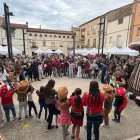 Hi va haver activitats per a tots els públics i un espectacle itinerant. - AJUNTAMENT D’ISONA I CONCA DELLÀ