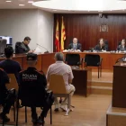 L’ara condemnat va declarar amb l’ajuda d’un intèrpret (dreta). - ACN