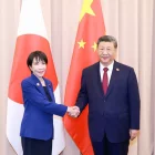 Sanae Takaichi i Xi Jinping a Corea del Sud. - EUROPA PRESS