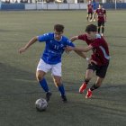 Una jugada del partit que van disputar ahir AEM i la Seu al Municipal Recasens. - JORDI ECHEVARRIA