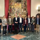 El conveni entre la Paeria i Aqualia es va firmar al Saló del Retaule. - AMADO FORROLLA