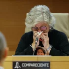 Una de les víctimes va plorar durant la seua declaració al recordar el seu familiar mort. - EUROPA PRESS