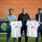 David Cámara, amb el president, Andreu Subies, i Rubén Adillón, nou membre de l’staff. - CFJ MOLLERUSSA