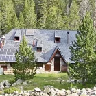 El refugi d’Estany Llong, a la zona central d’Aigüestortes. - VALLBOI.CAT