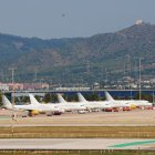 Imatge d’avions estacionats a l’aeroport de Barcelona. - EFE