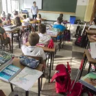 Els degans proposen prolongar la formació dels futurs mestres. - EFE