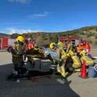 Efectius d’emergències ahir durant el simulacre a l’aeroport de la Seu. - AEROPORTS DE CATALUNYA
