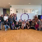 UGT. El sindicat va elaborar ahir a Lleida un mural amb 82 flors, una per cada dona assassinada a Espanya aquest any. - UGT